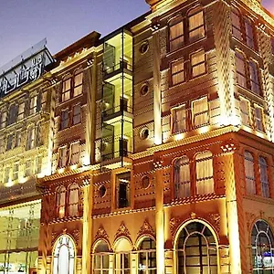 **** Aparthotel Rotana United Arab Emirates