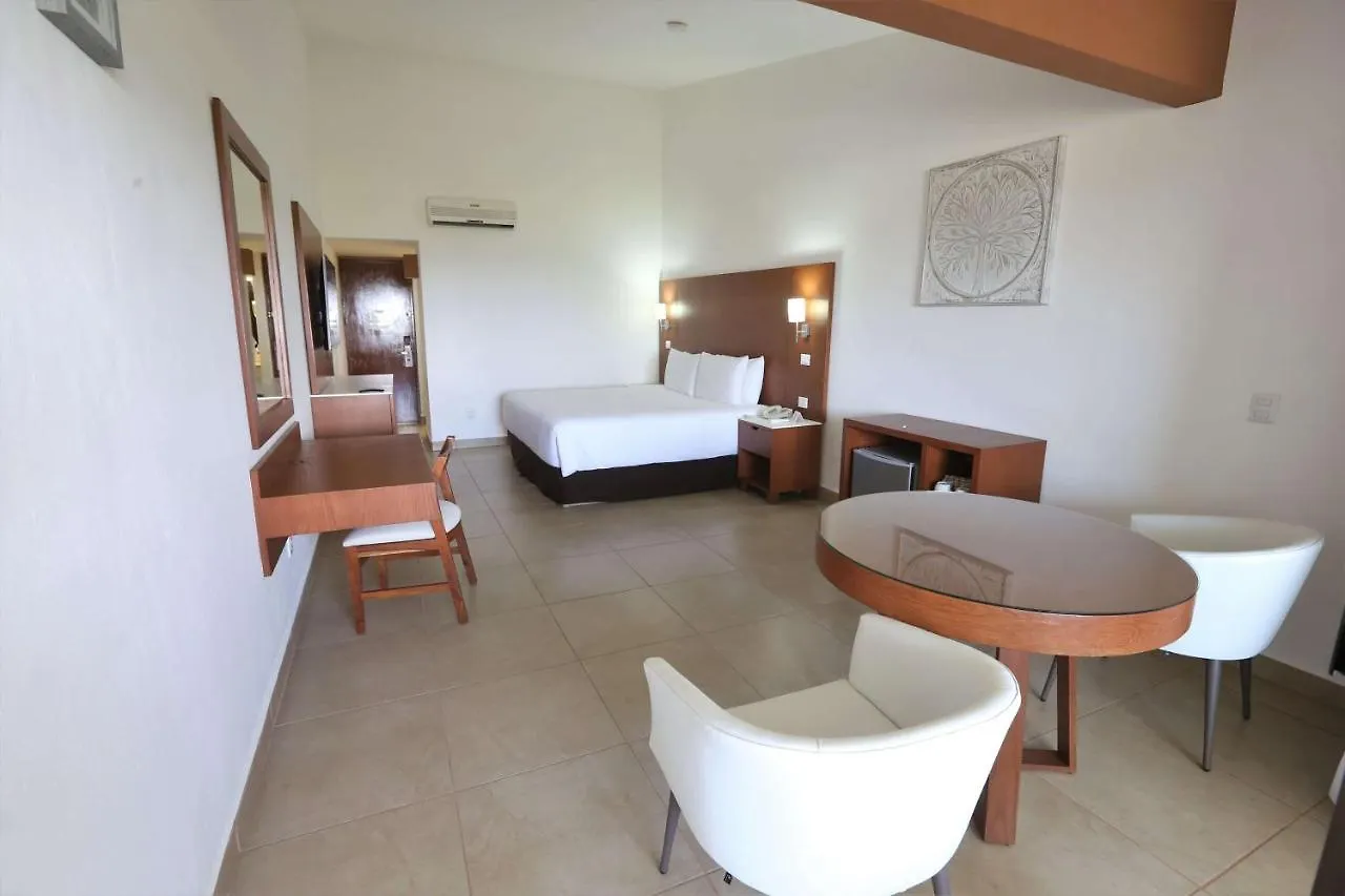 Cozumel Hotel & Resort Trademark Collection By Wyndham