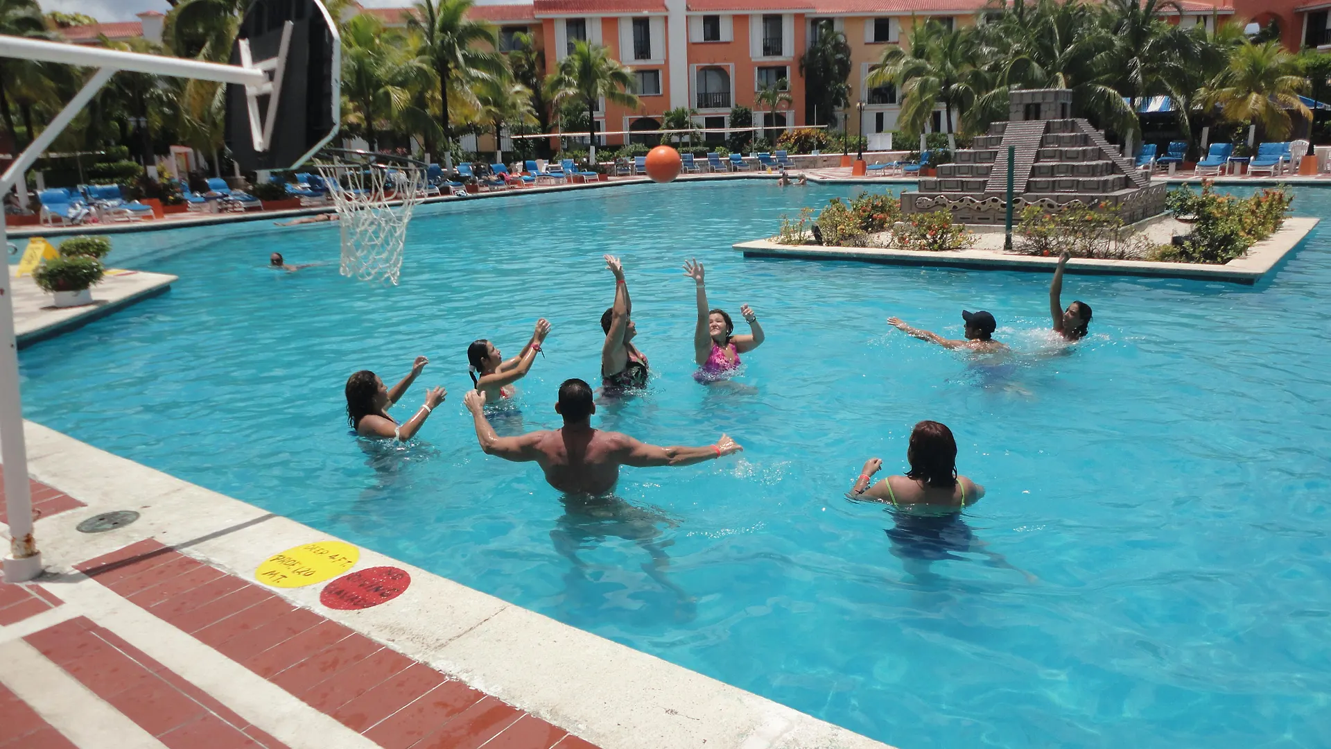 Cozumel Hotel & Resort Trademark Collection By Wyndham