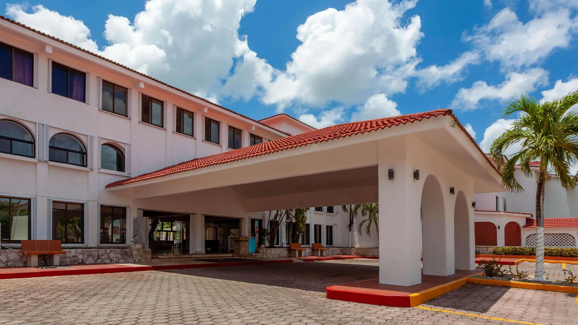 Cozumel Hotel & Resort Trademark Collection By Wyndham